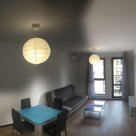 Sea Shore Apartment Sveti Vlas Bagian luar foto