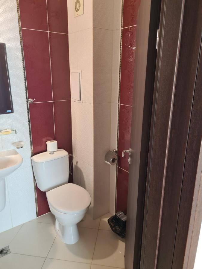 Sea Shore Apartment Sveti Vlas Bagian luar foto