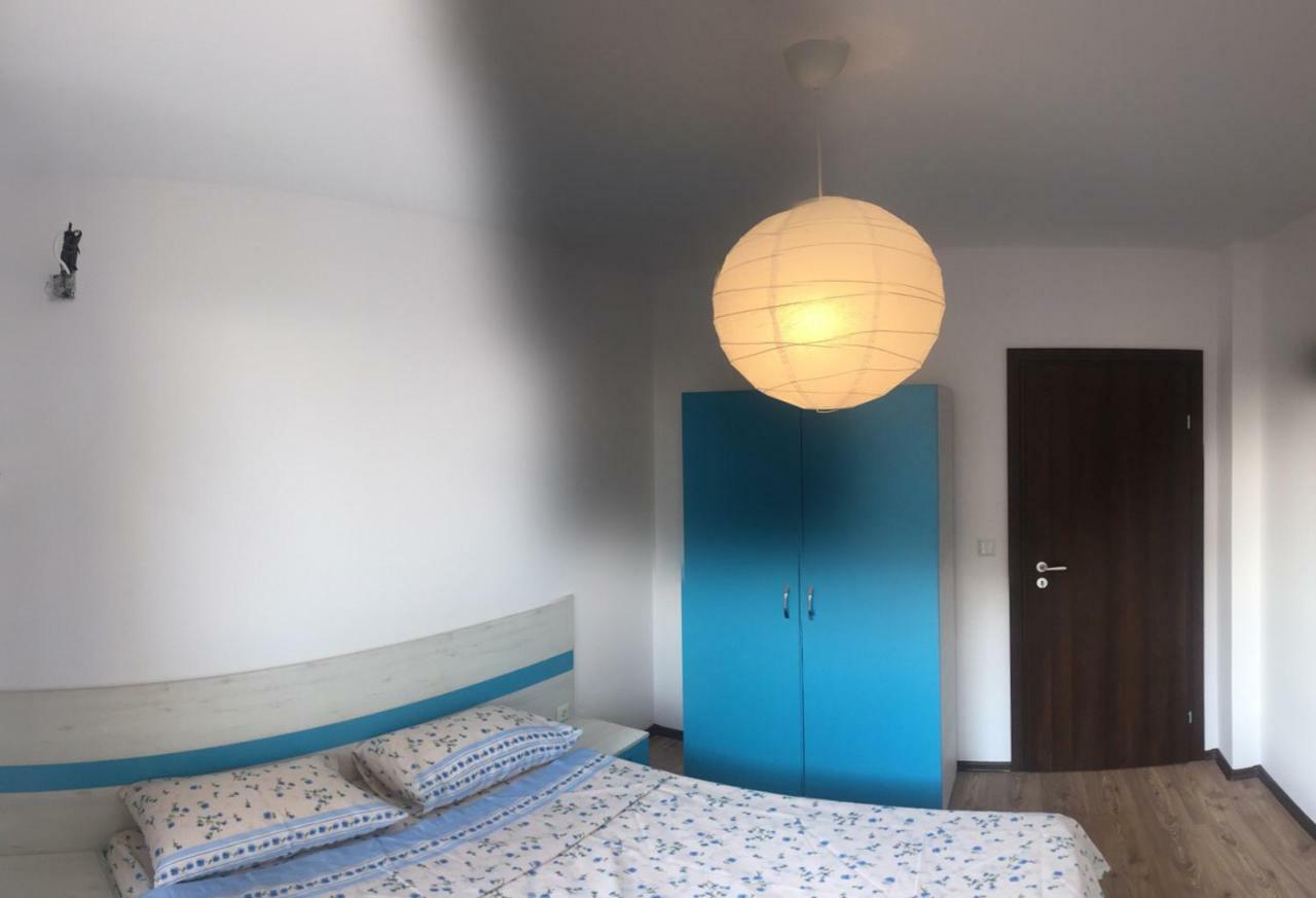 Sea Shore Apartment Sveti Vlas Bagian luar foto